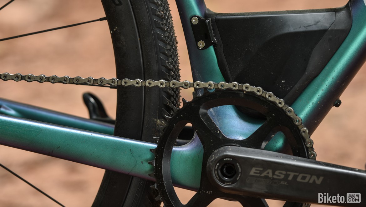 全地形公路车Gravel Bike S-Works Diverge涂装变色龙漆面工艺_全地形公路车Gravel Bike S-Works Diverge Future Shock减震器渐进式弹簧_rockshox xc32