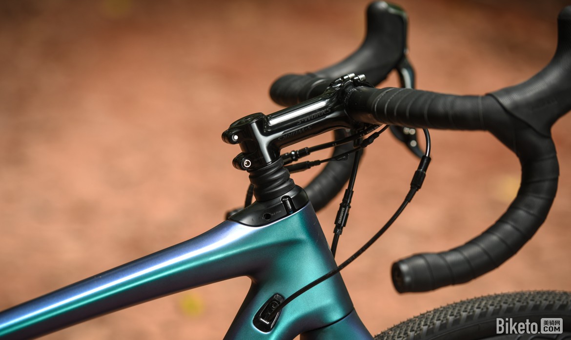 全地形公路车Gravel Bike S-Works Diverge涂装变色龙漆面工艺_全地形公路车Gravel Bike S-Works Diverge Future Shock减震器渐进式弹簧_rockshox xc32