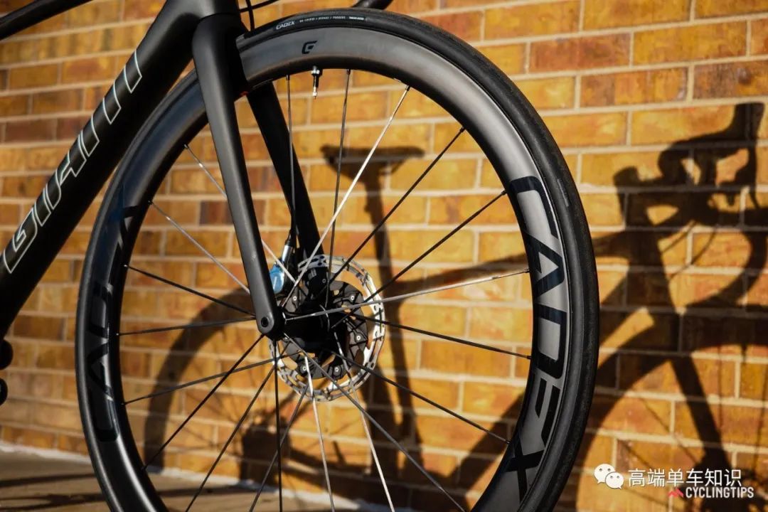 自行车前叉太紧怎么调松_自行车前叉怎么调_自行车前叉怎么调节软硬