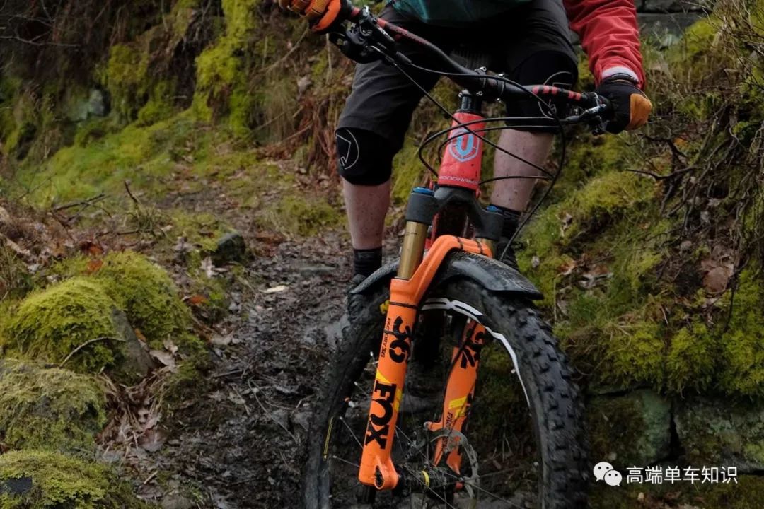 自行车前叉怎么调节软硬_自行车前叉调整_自行车前叉怎么调