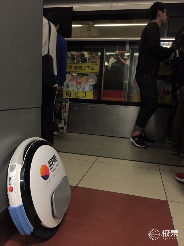 单轮平衡车使用体验_Ninebot One A1 平衡车_智能平衡车品牌