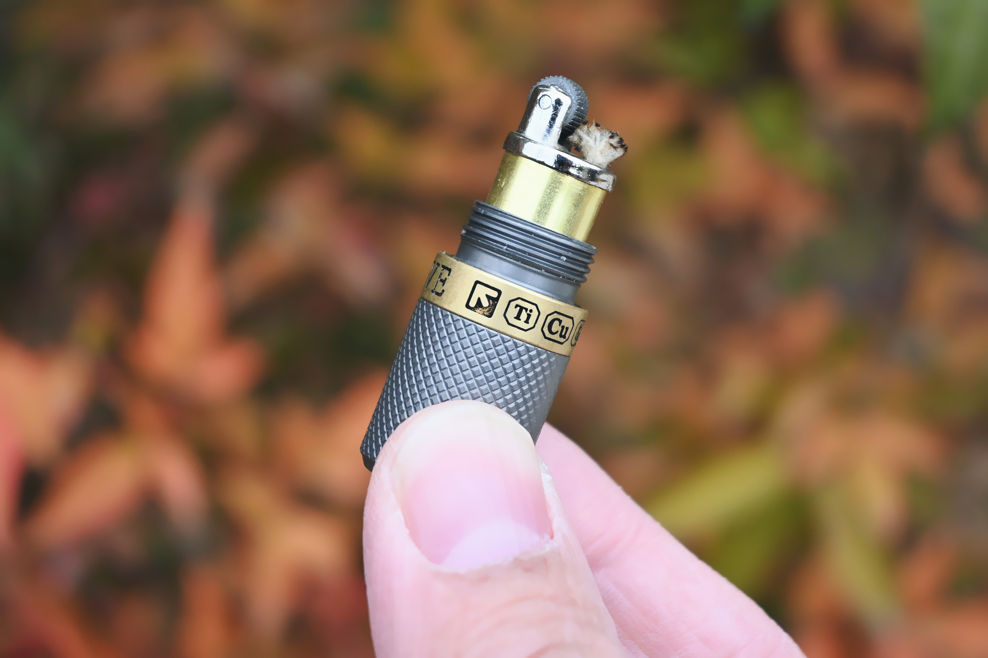 钛合金ZIPPO打火机 __zippo加油能用多久