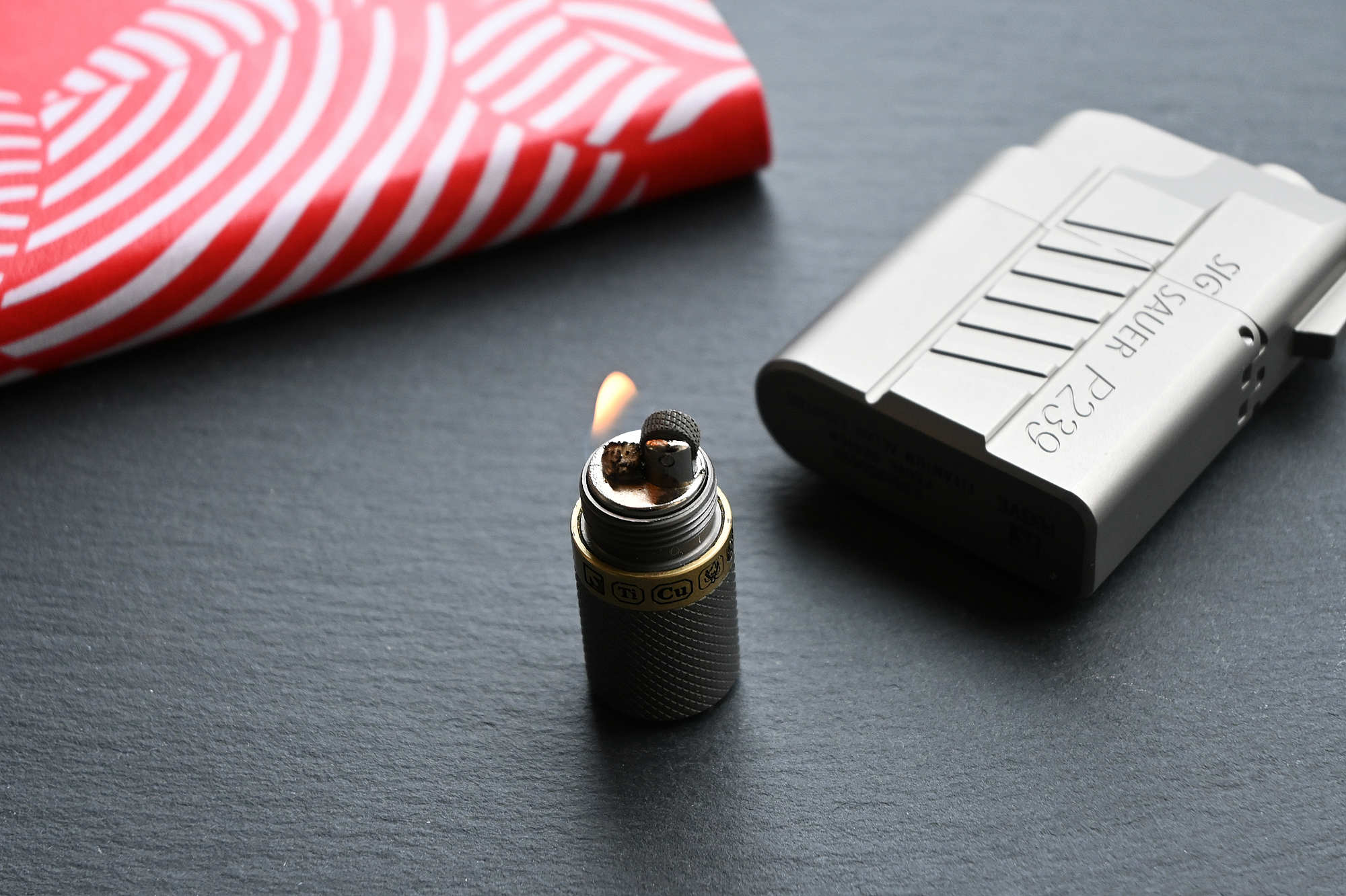 zippo加油能用多久__ 钛合金ZIPPO打火机