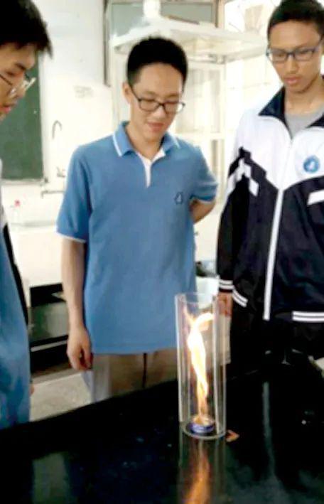 焰色反应火龙卷装置设计制作_火龙卷实验_火龙卷与焰色反应教学活动