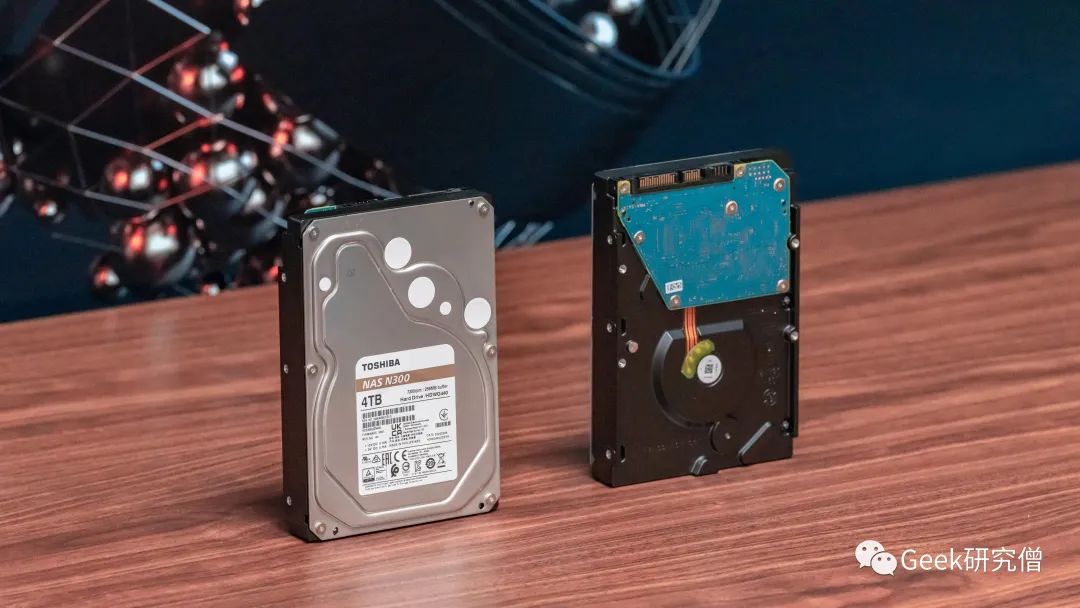 硬盘盘片是什么金属_硬盘片是什么材质_硬盘盘片材质