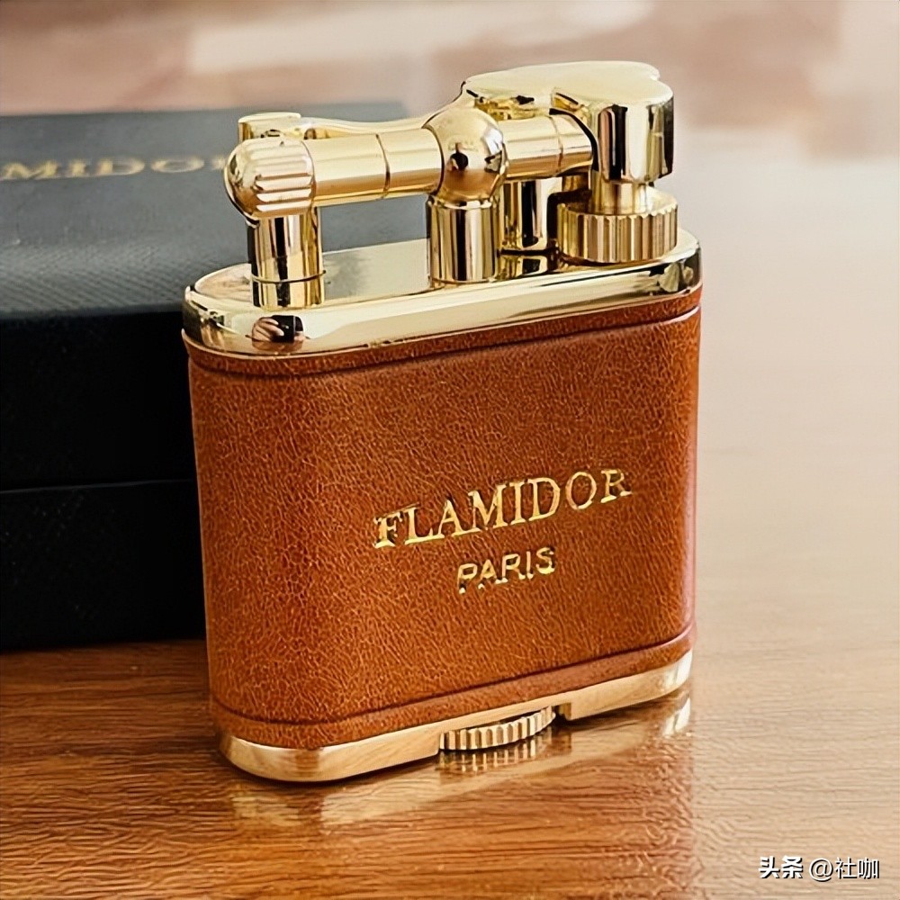 zippo加油能用多久_Zippo打火机收藏价值_都柏特打火机拉丝机身