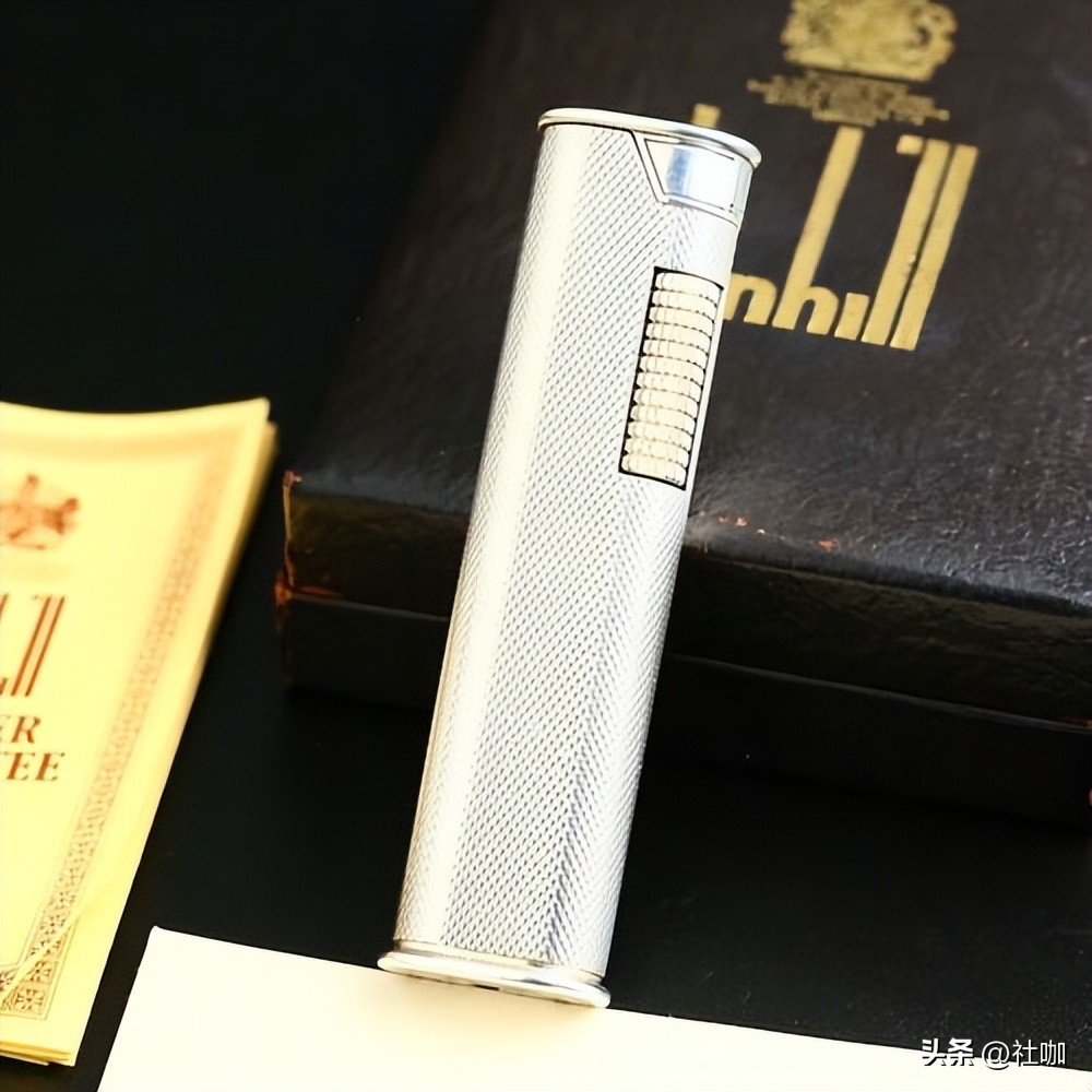Zippo打火机收藏价值_都柏特打火机拉丝机身_zippo加油能用多久