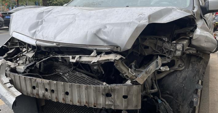 二手评估车_准新车优势_事故车识别