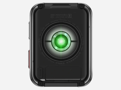 未抽血、未贴片的智能手表如何去开展健康监测呢，PPG这一项技术属于核心，ECG这一项技术也是核心 。