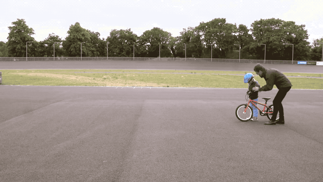 自行车儿童前叉怎么装_自行车儿童前叉怎么拆_儿童自行车前叉