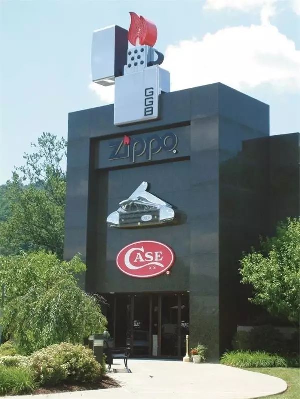 怎样用zippo点燃手指_zippo用的人多吗_人用的眼药水猫咪可以用吗