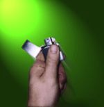 用zippo点烟怎么了_古银zippo用久了_zippo用的人多吗