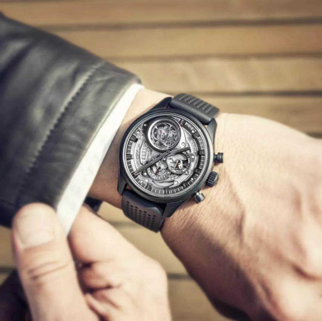 飞轮陀螺原理_飞轮陀飞轮_陀飞轮构造