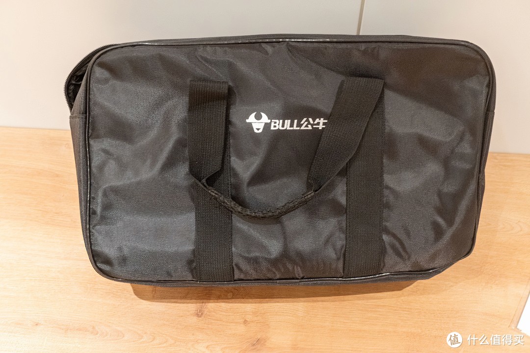 随车充缆上控制与保护装置_智能蓝牙gps定位车充_随车充模式2