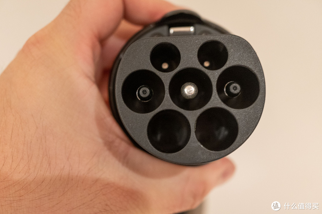 随车充模式2_智能蓝牙gps定位车充_随车充缆上控制与保护装置