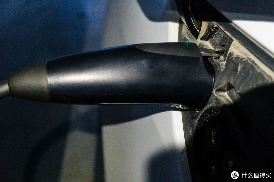 智能蓝牙gps定位车充_随车充模式2_随车充缆上控制与保护装置