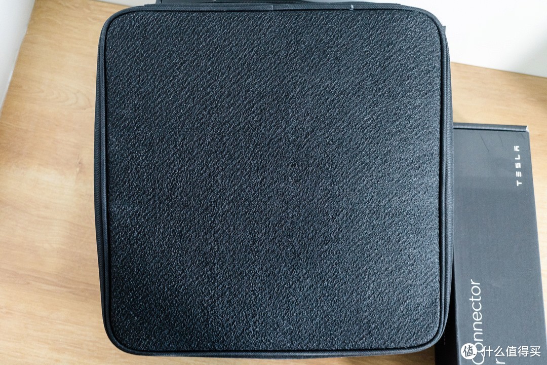 随车充模式2_智能蓝牙gps定位车充_随车充缆上控制与保护装置