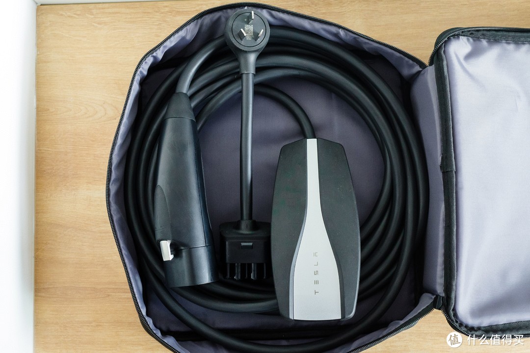 随车充模式2_智能蓝牙gps定位车充_随车充缆上控制与保护装置