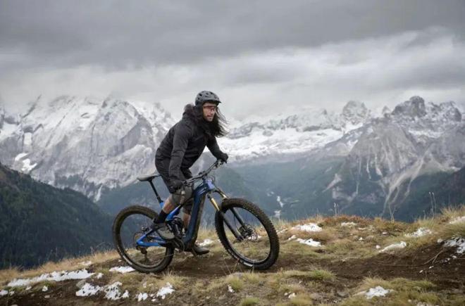 暗网下载 先进科技 捷安特TRANCE X ADVANCED E⁺ 1揭秘