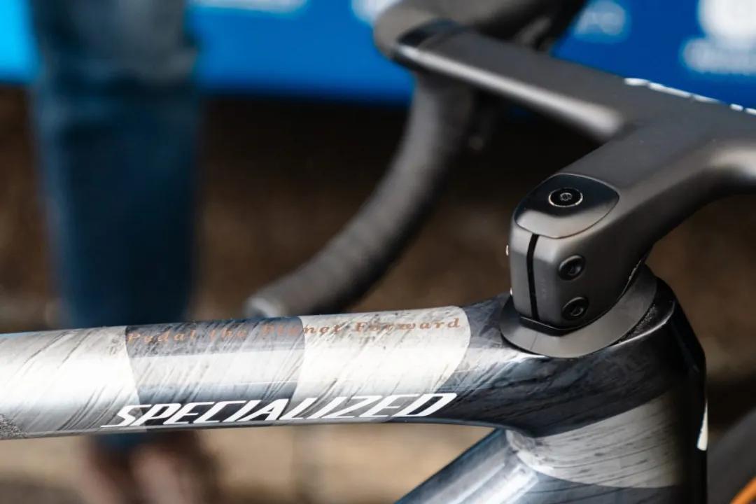 cannondale 2025_国际自行车联盟世界锦标赛_UCI自行车涂装技术