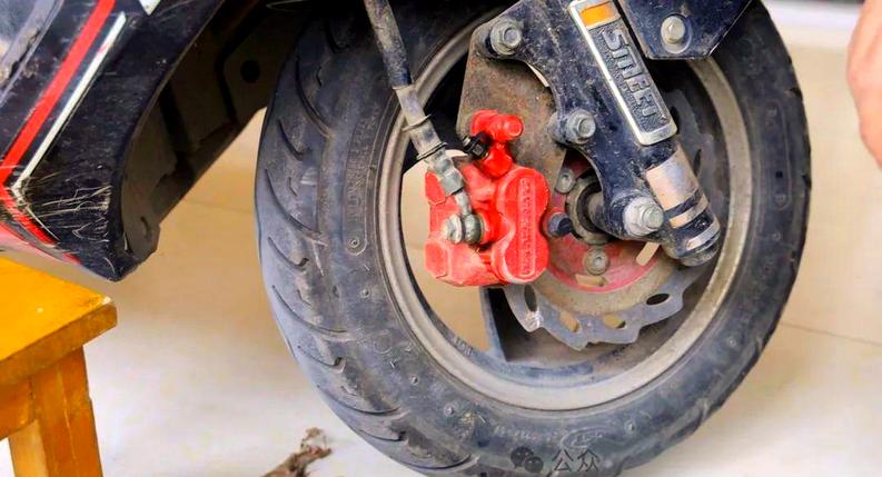 电动车鼓刹图片_电动车前碟后鼓原因_电动车刹车系统碟刹与鼓刹