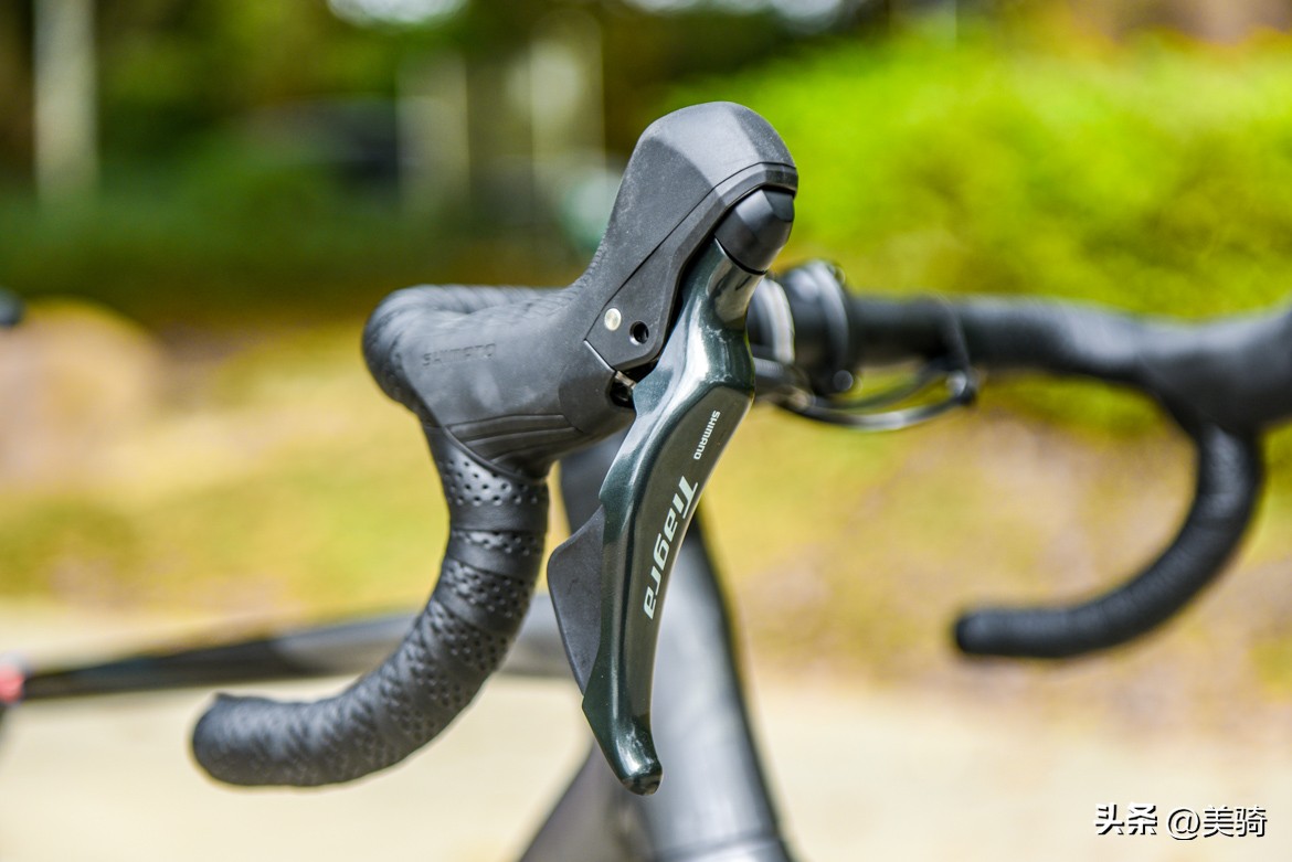 美利达斯特拉第五代碳纤维公路车_美利达车架号几位_美利达斯特拉CARBON性价比评测