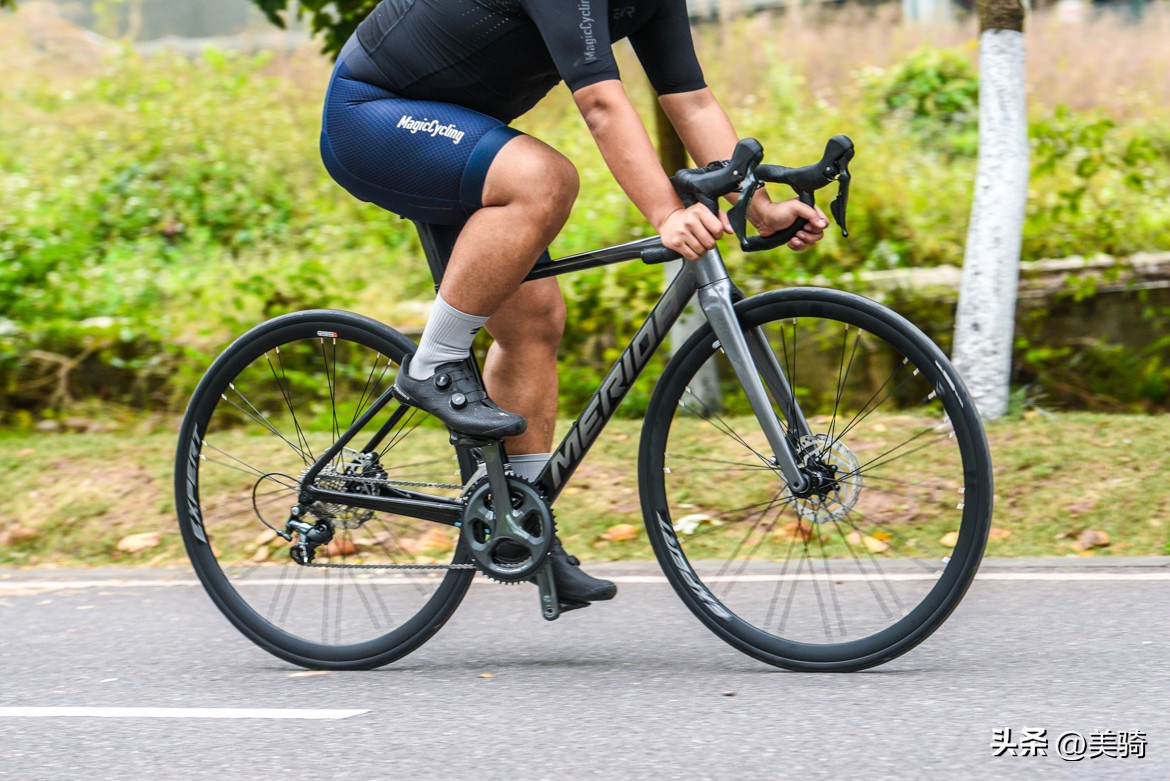 美利达车架号几位_美利达斯特拉CARBON性价比评测_美利达斯特拉第五代碳纤维公路车