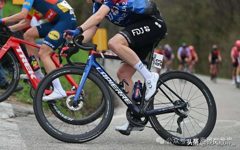 环法女子车队自行车品牌_cannondale 2025_女子职业自行车赛配置