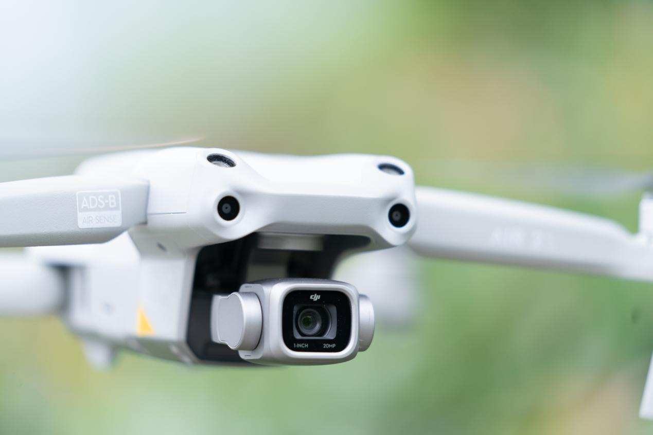 大疆Air2S折叠便携无人机评测_mavic air 全景_大疆Air2S 1英寸CMOS无人机