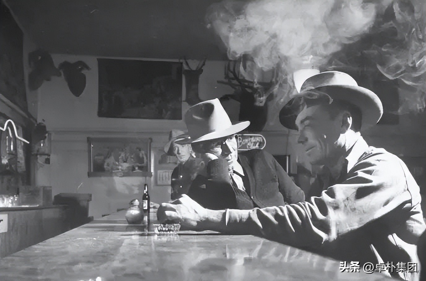 zippo玩法初级教程_Zippo打火机历史与成名_Zippo打火机品牌识别率