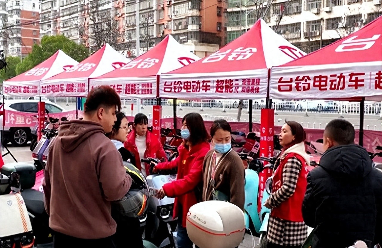 星空·综合体育官网入口 2025上半年电动车销量榜：增速雅迪第3，爱玛4，第1、2品牌是谁？