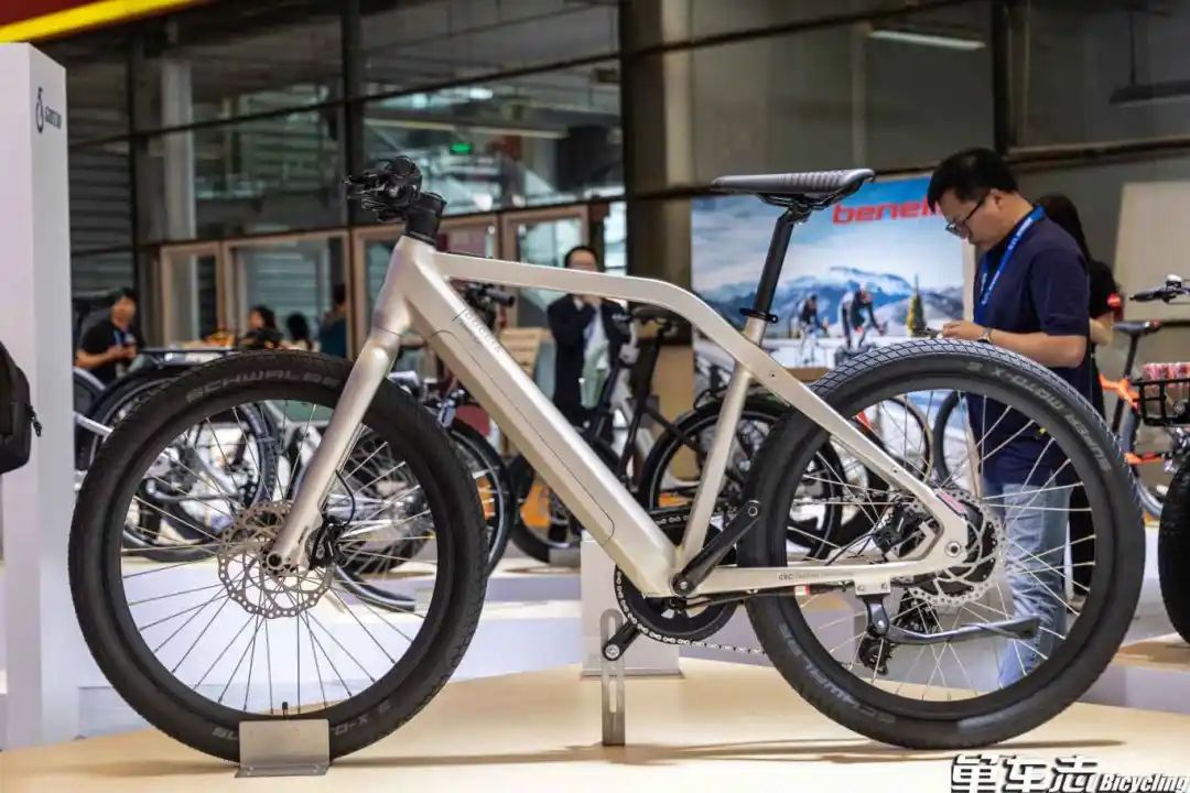  2025年上海展新车潮品 _欧亚马自行车如何_