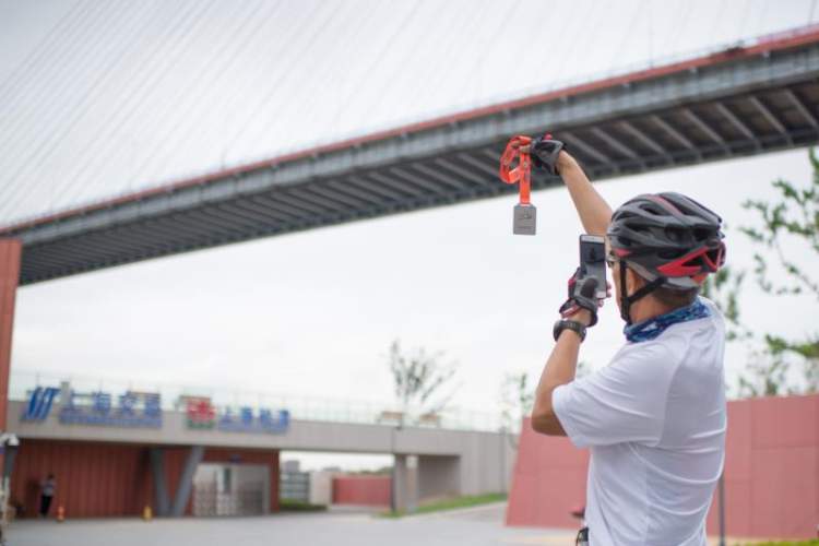 浦东滨江自行车道_上海城市业余联赛自行车嘉年华_上海滨江骑行