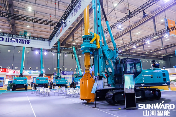 山河智能挖掘机提车作业_山河智能挖掘机操作教程_山河智能挖机报价表80