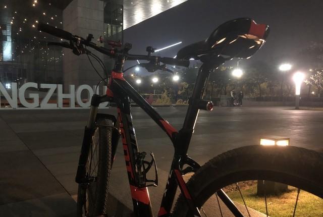 捷安特美利达电助力自行车对比分析_捷安特VS美利达自行车选购指南_美利达r902 14款