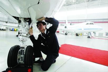 星空体育平台官网入口 大陆第一家“公务机4S店”落户上海虹桥机场