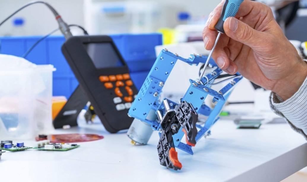 飞思卡尔智能车大赛赛题_飞思卡尔智能车大赛含金量高吗_飞思卡尔杯智能车竞赛