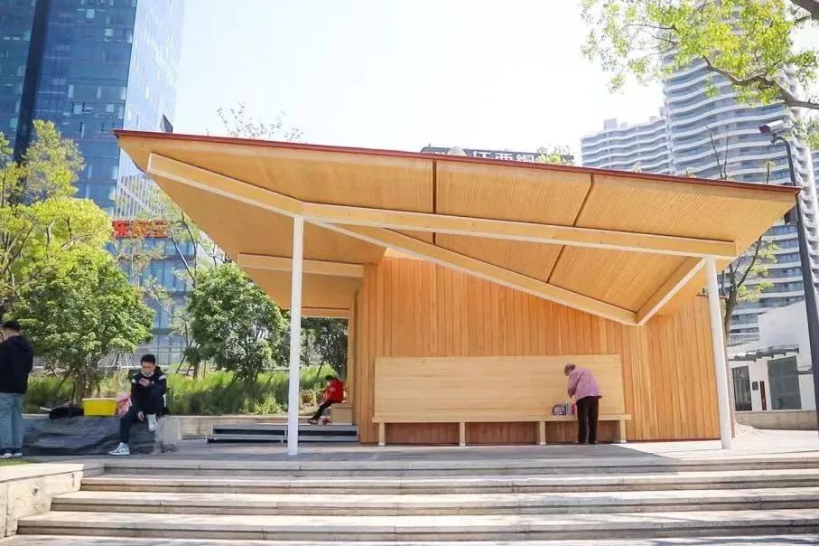 上海工业遗产改造案例_浦东滨江自行车道_浦东滨江工业遗产