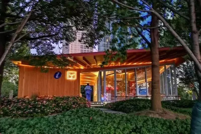 上海工业遗产改造案例_浦东滨江工业遗产_浦东滨江自行车道