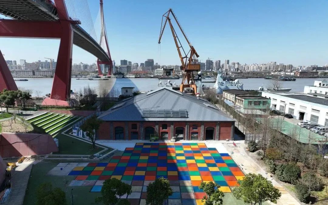 上海工业遗产改造案例_浦东滨江工业遗产_浦东滨江自行车道
