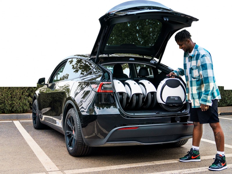 乐行天下科技有限公司2024夏季潮玩新品_智能扫地机器人 平衡扭扭车_智能双轮平衡车乐行天下小圆仔