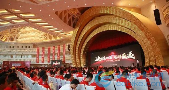 星空体育app官方下载 超燃的千人大会！邓超代言、新品首发、186公里…台铃旺季火力全开