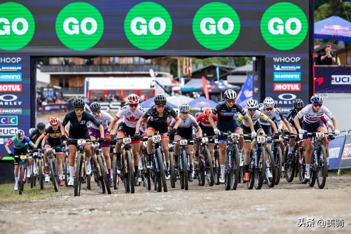 自行车前轮是什么_自行车前轮圈上xc是什么意思_自行车上的车轮是什么