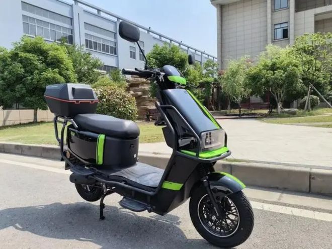 爱玛电动车骑行方法_爱玛电动车为什么不走_爱玛电动车能上路吗