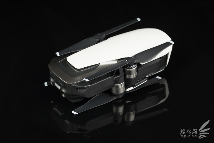 最适合旅拍的无人机 大疆Mavic Air评测