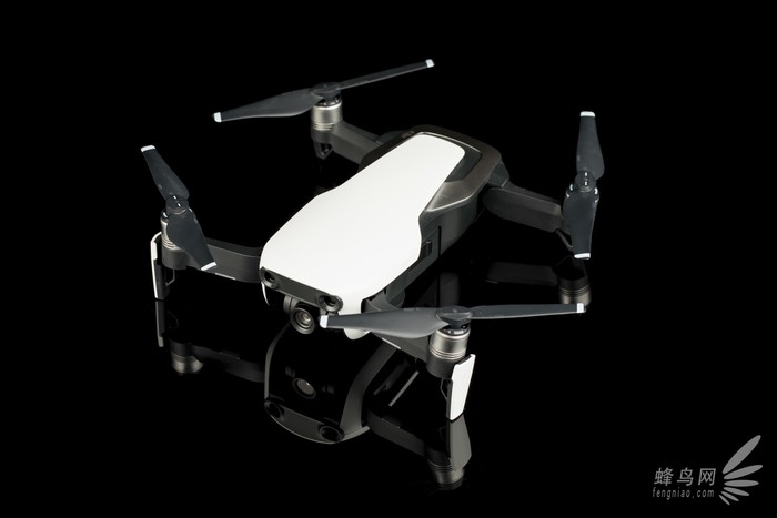 最适合旅拍的无人机 大疆Mavic Air评测