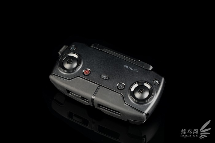 最适合旅拍的无人机 大疆Mavic Air评测