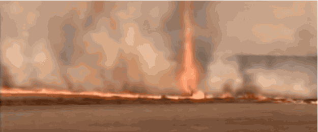 龙吸水奇观_水龙卷和火龙卷图片_美国六龙吸水事件