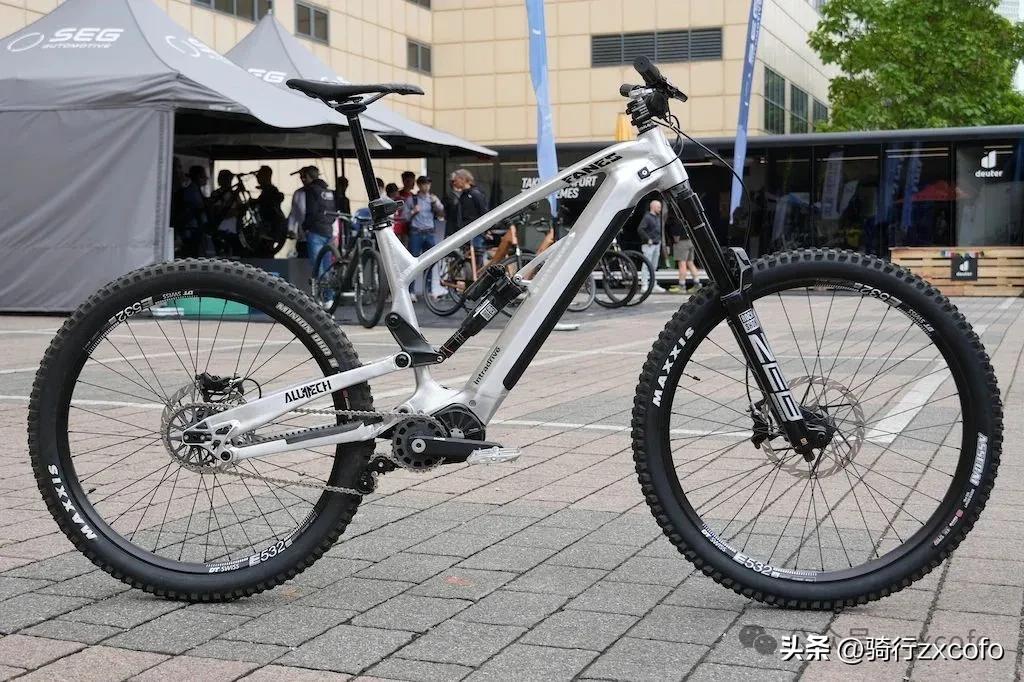 电动自行车电机扭矩提升_山地自行车32寸车轮趋势_捷安特spinner前叉