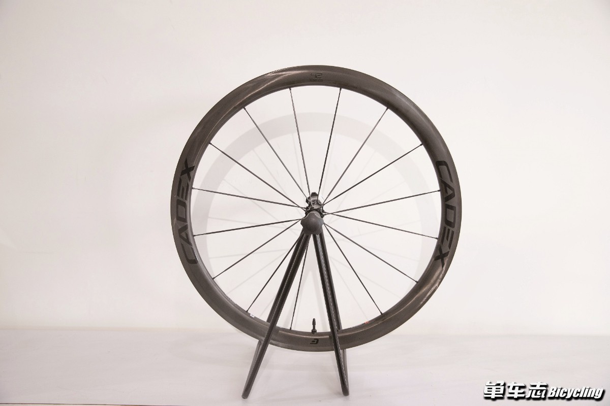 轮组轻量化选择_公路车轻量化改装_公路车怎么改装